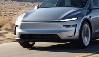 tesladan uygun fiyatli elektrikli otomobil aciklamasi bu kez geliyor y97i876n