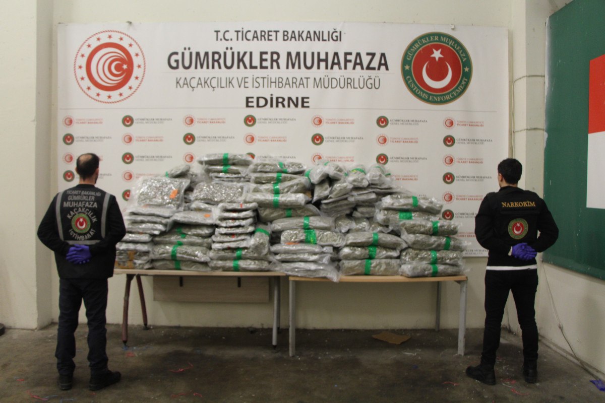 ticaret bakanligi 608 kilogram uyusturucu madde ele gecirildi 4 rrgGdqNB
