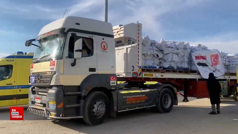 turkiyeden gazzeye yardim eli 14 iyilik gemisi gazzeye ulasti zjgBZ1ZX