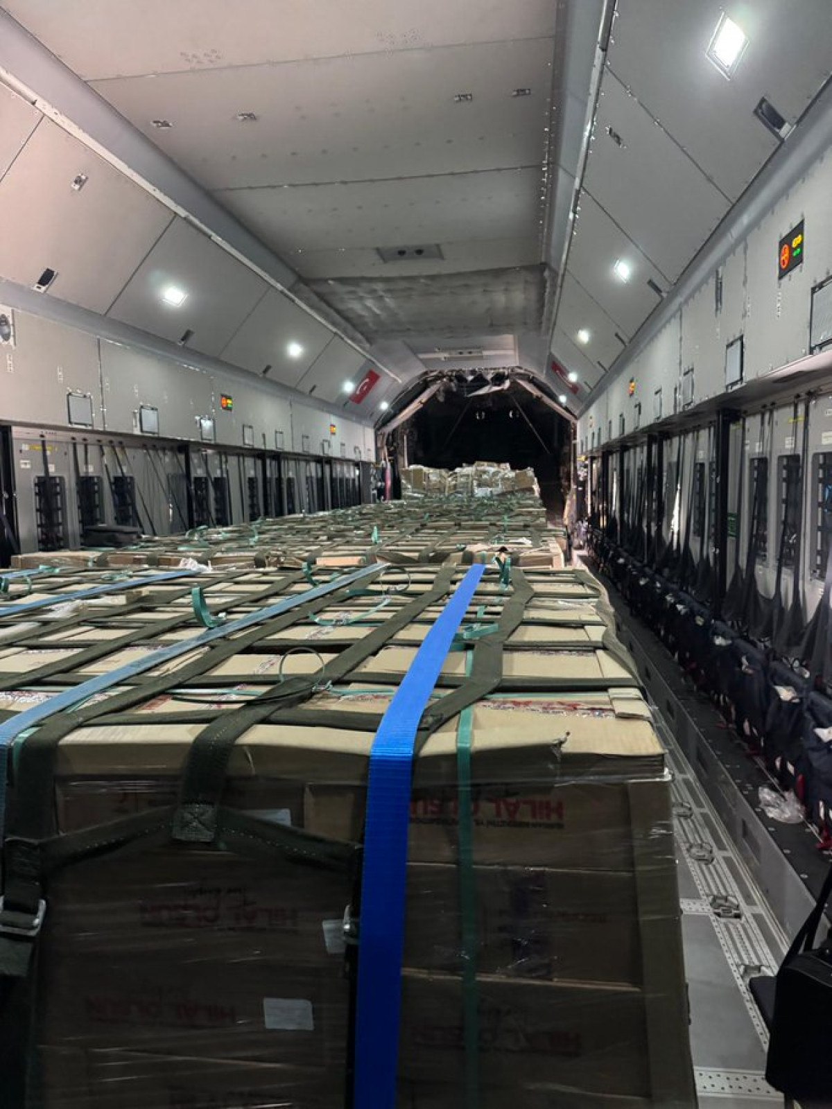 turkiyeden gazzeye yardim eli 24 tonluk gida malzemesi gonderiliyor 2 3mht6h15