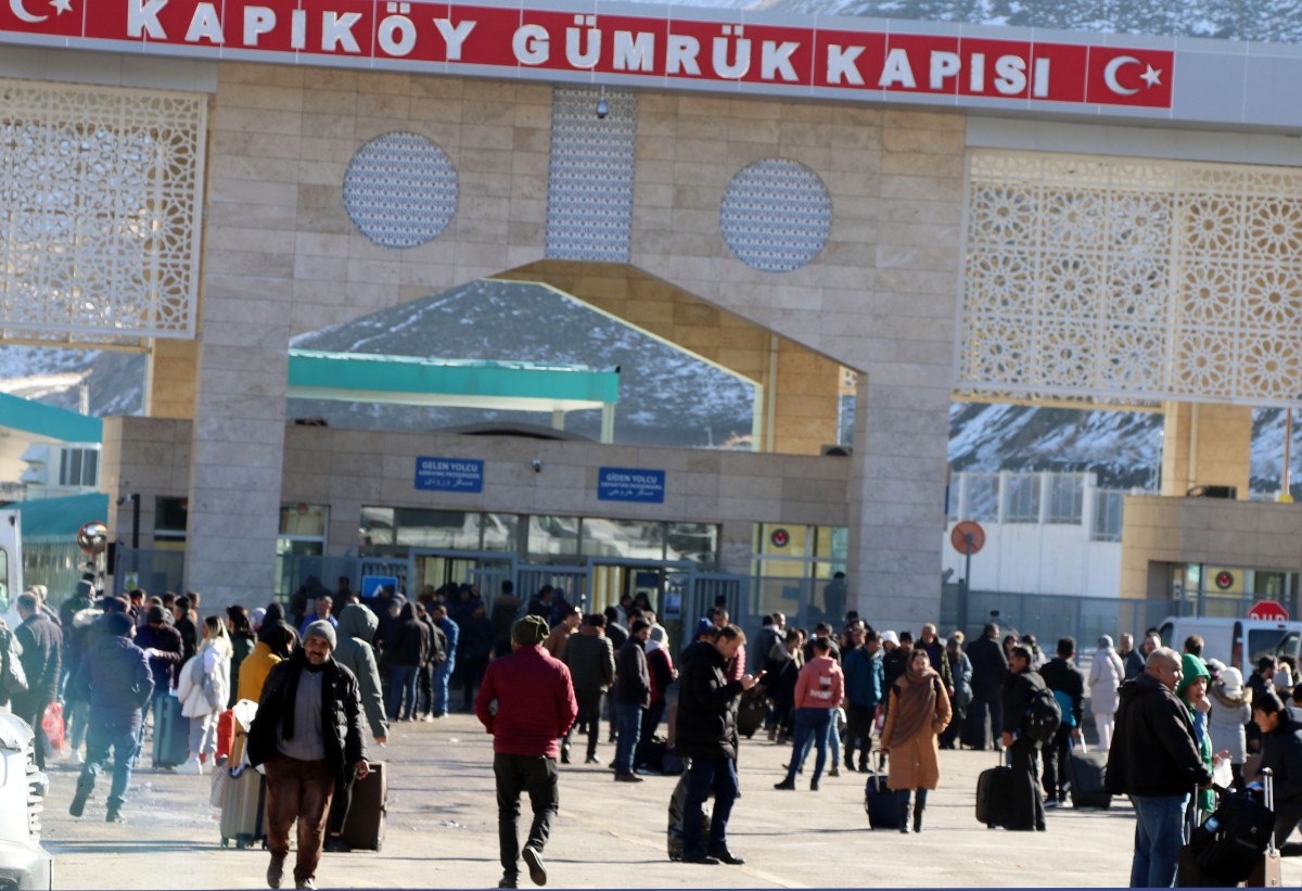 vana gecen yil 719 bin iranli turist geldi 350 milyon dolar katki sagladi 6 NRlghZcK