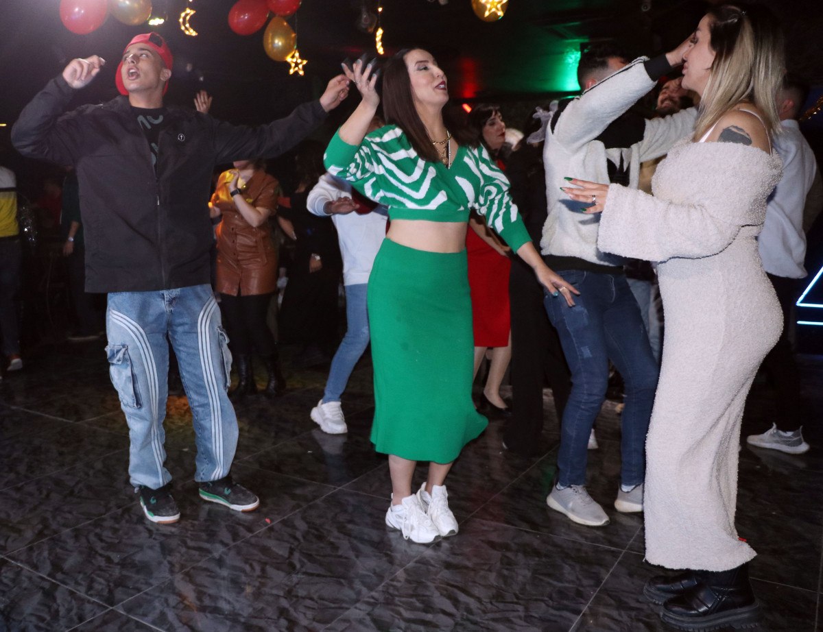 vana gecen yil 719 bin iranli turist geldi 350 milyon dolar katki sagladi 8 VTfSt3G6