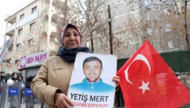 vanda oglu pkk tarafindan kacirilan anne oldugune inanmiyorum beni duyuyorsan teslim ol q3HisfI2