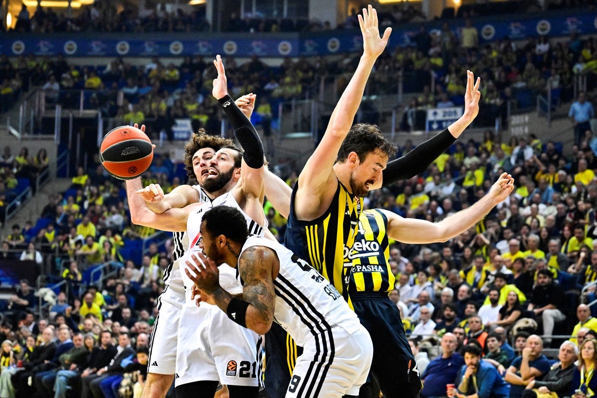 virtus bolognayi deviren fenerbahce ust uste 6 galibiyetini aldi 0