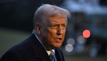 wsjden trumpin ek gumruk vergilerine yorum tarihin en aptal ticaret savasi Yyc2ICzI