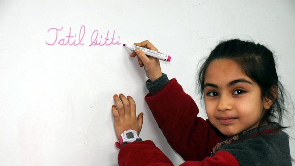 yariyil tatili sona eriyor B4FGllyH