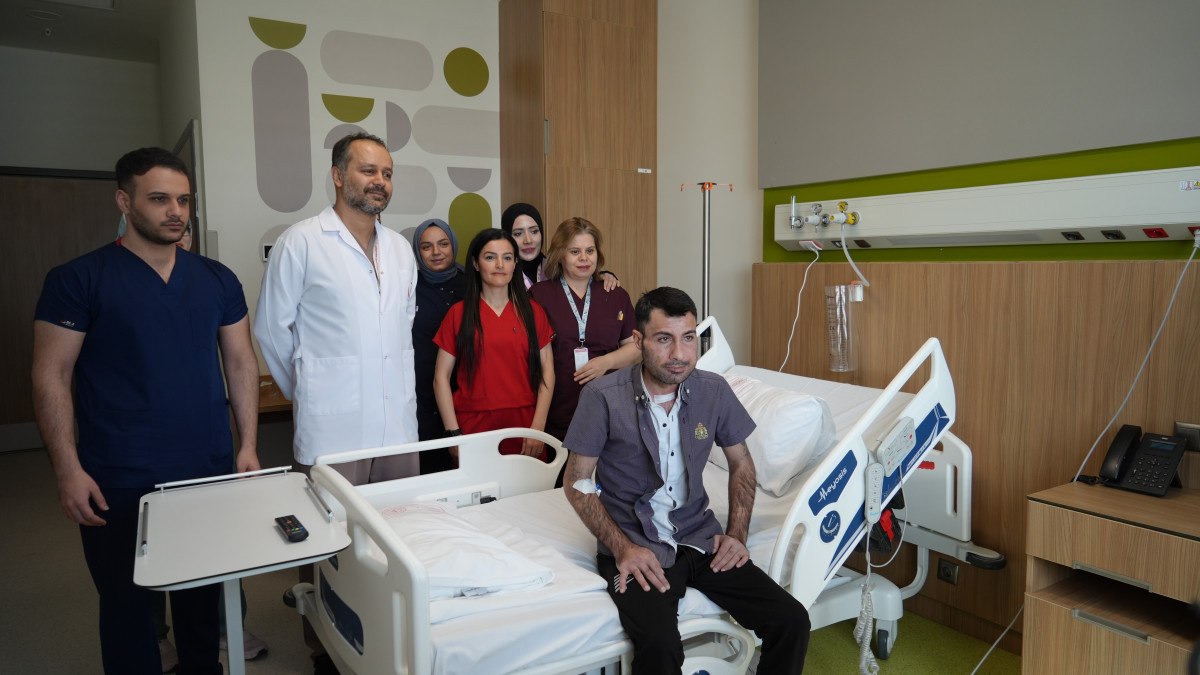 18 santimetrelik tümöründen kurtuldu: Artık yeni bir yüzü var 2 18 santimetrelik tumorunden kurtuldu artik yeni bir yuzu var 1 aXqceCTl