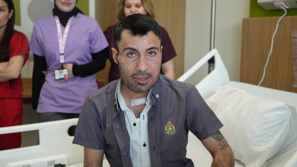 18 santimetrelik tümöründen kurtuldu: Artık yeni bir yüzü var 4 18 santimetrelik tumorunden kurtuldu artik yeni bir yuzu var 3 7XBASVvs