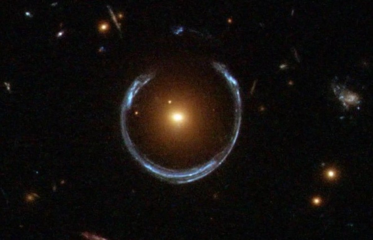 590 milyon isik yili uzaktaki einstein halkasi euclid uzay teleskobu buyuk kesifte 2 StkPQ6Dd