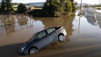 abdde kaliforniyada sel felaketi 2 olu KhwsYgjh