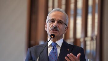 abdulkadir uraloglu 1 milyarin uzerinde zararli erisim istegi engellendi xGE15FFN