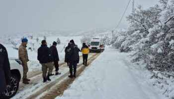 adiyamanda ambulans kara saplandi gY4aAOYZ