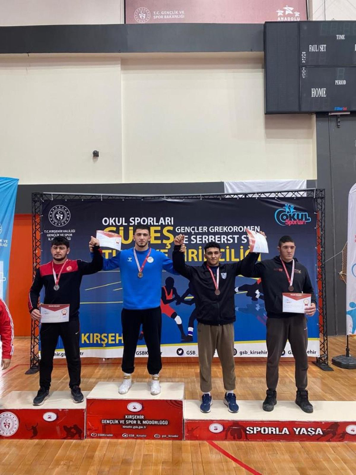 ailesini kaybettigi kazada yaralanan guresci beytullah saridan muhtesem donus 1 ZgqPCqBU