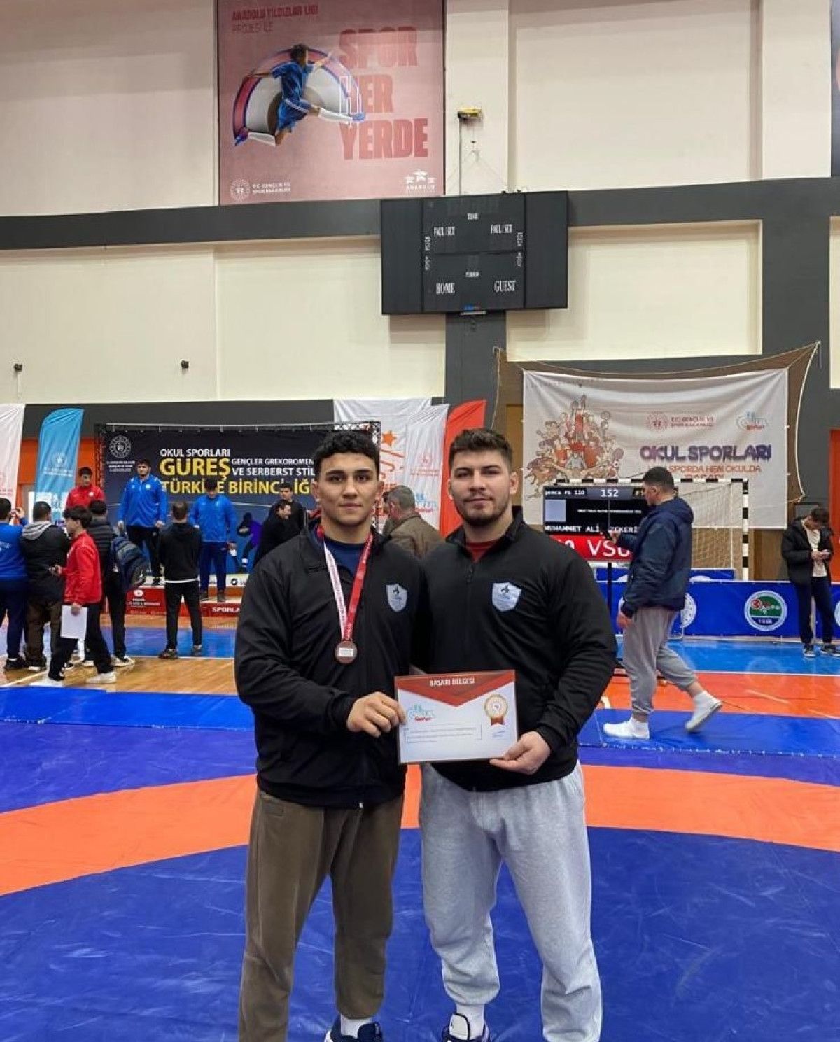 ailesini kaybettigi kazada yaralanan guresci beytullah saridan muhtesem donus 3 BbFrKkyt