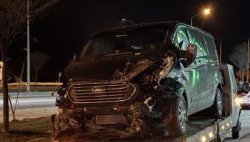 ak parti milletvekili ibrahim yurdunuseven trafik kazasi gecirdi WTlmiGDR