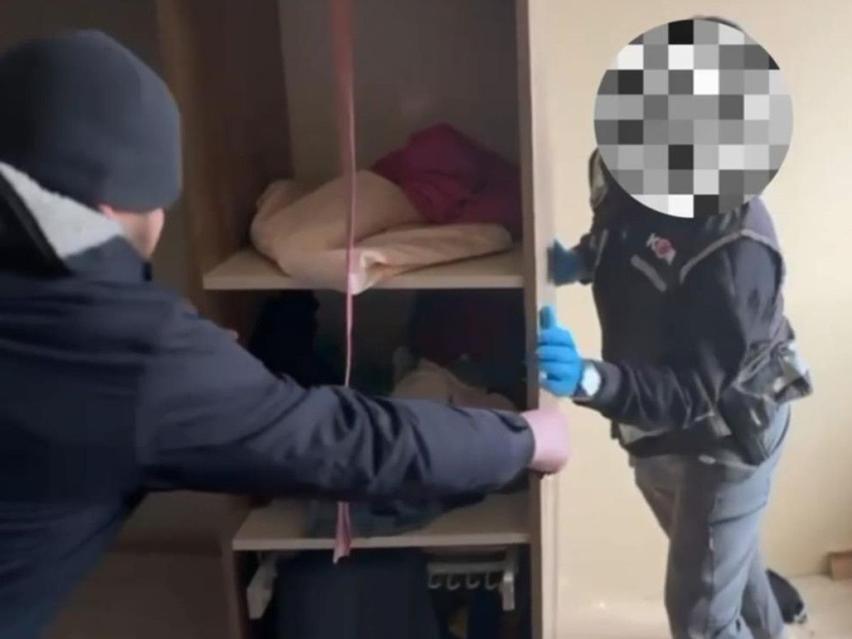aksarayda kacakcilarin dolap arkasindaki gizli gecidi imalathaneye cikti 0 Wg7fefp3