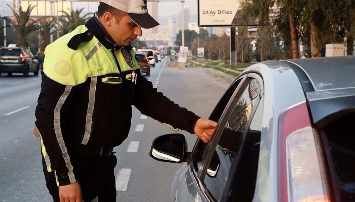 ali yerlikaya trafikte 3 milyon 145 bin 753 arac denetlendi 4 46aWOsQr