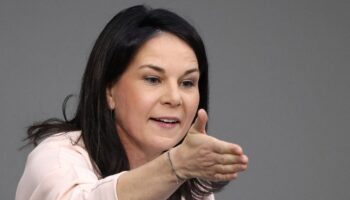 almanya ukraynada sozde barisla hicbir sey kazanilamaz tNslNPBI