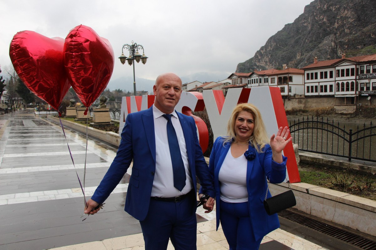 amasyada 26 yildir ayni renk elbiseler giyiyorlar 1 16HOvGaF