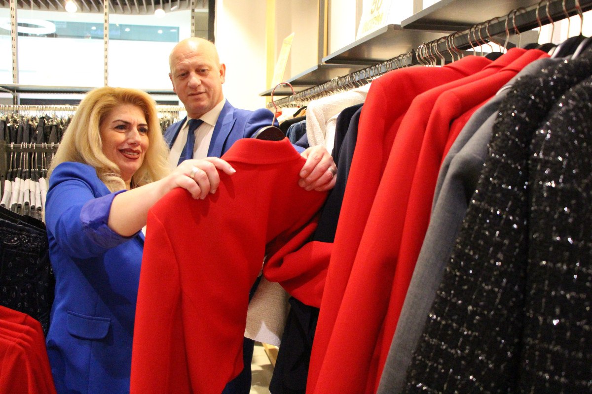 amasyada 26 yildir ayni renk elbiseler giyiyorlar 2 PlsUf6u9