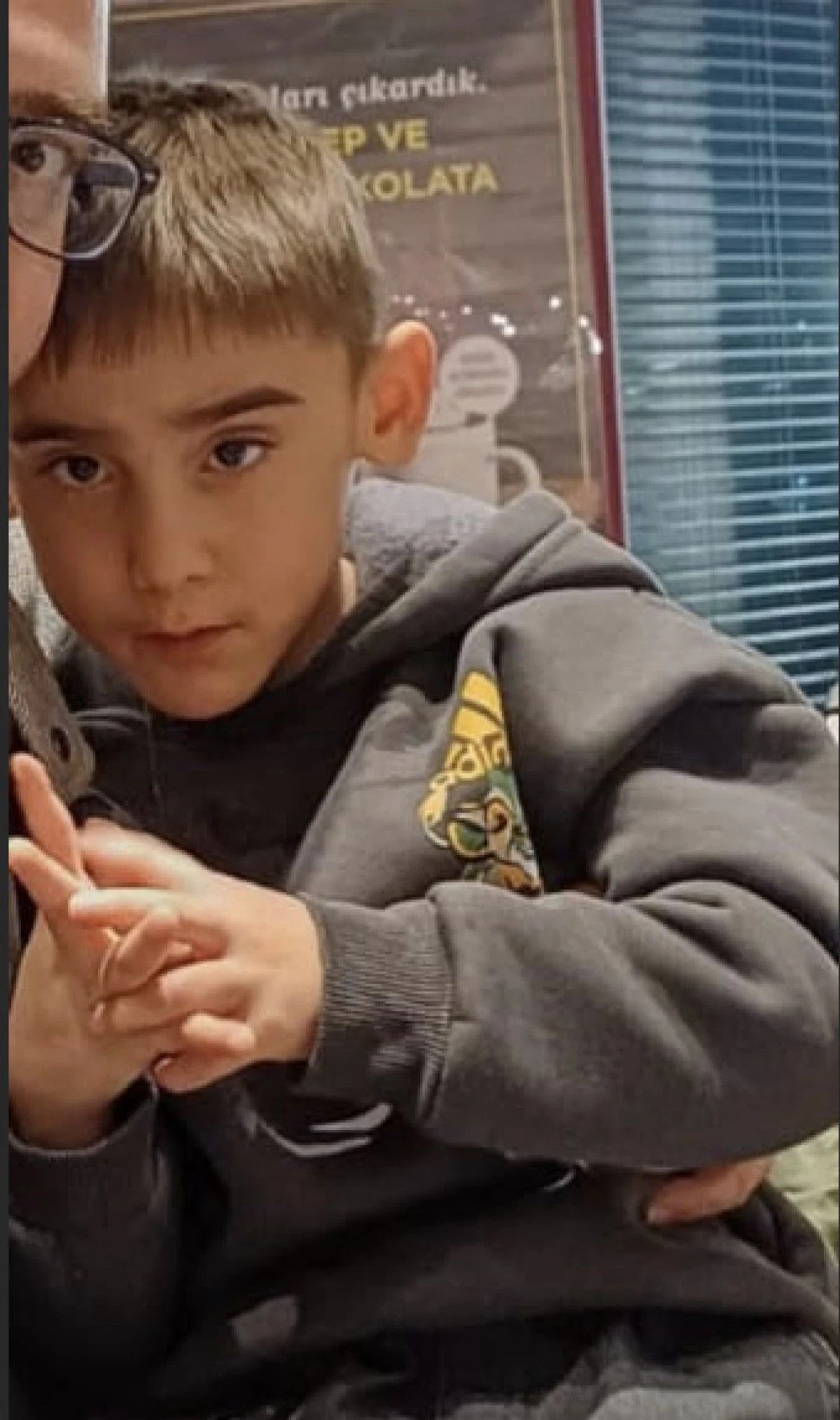 ankarada anneleri tarafindan oldurulen 2 kardes son yolculuguna ugurlandi 3 P1LbZ11Q