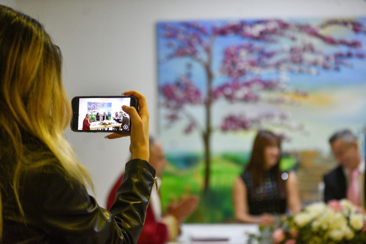 antalyada 14 subat izdihami nikah salonlari doldu tasti 1 qcJ7II8l