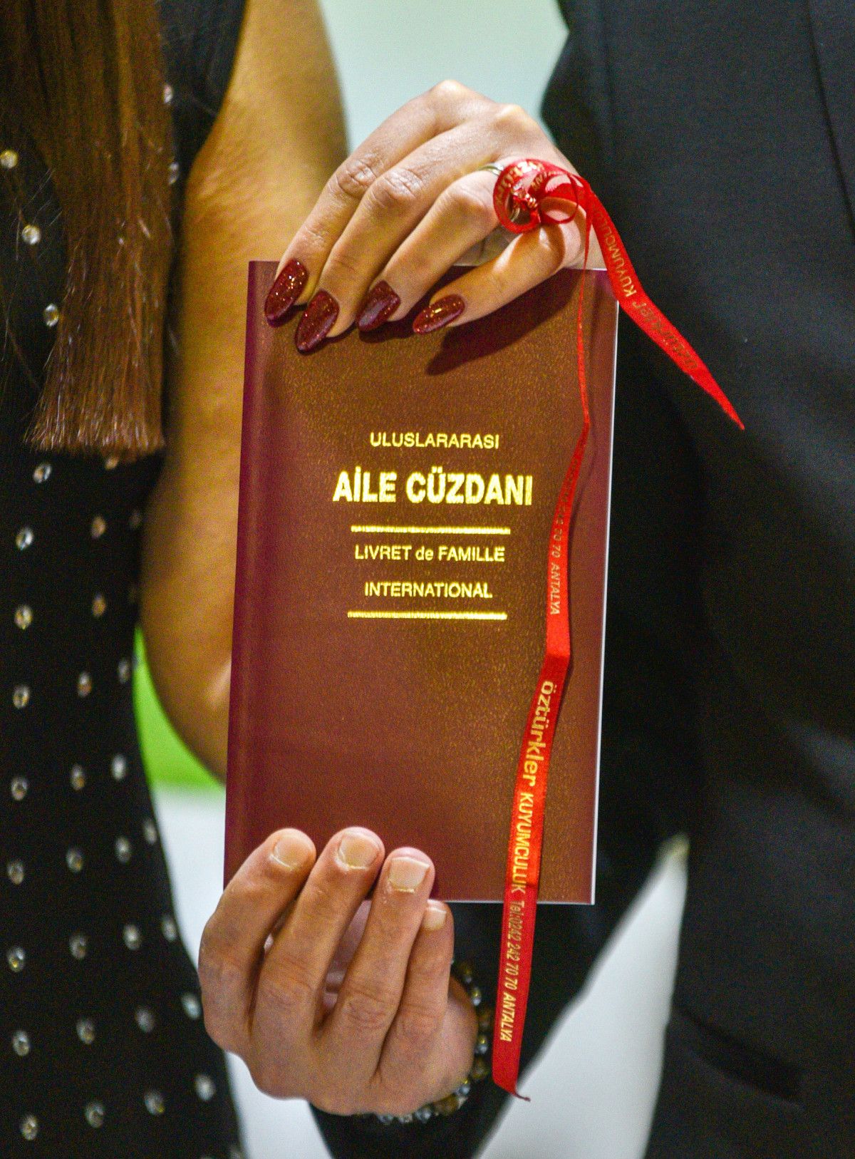 antalyada 14 subat izdihami nikah salonlari doldu tasti 3 PlryU7Wh