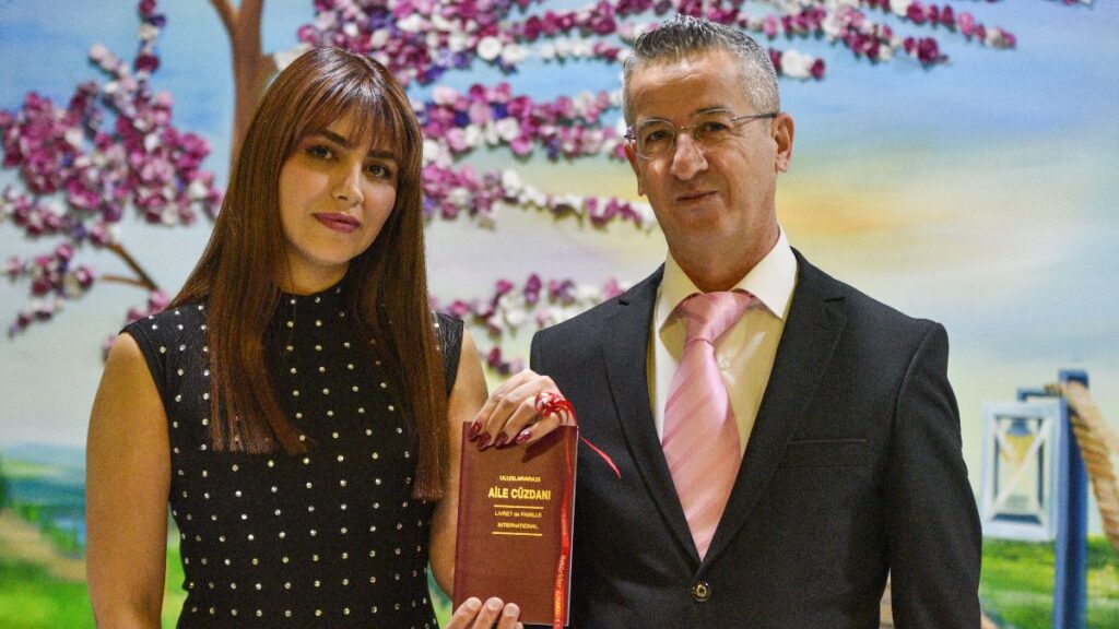 antalyada 14 subat izdihami nikah salonlari doldu tasti PQHw254T