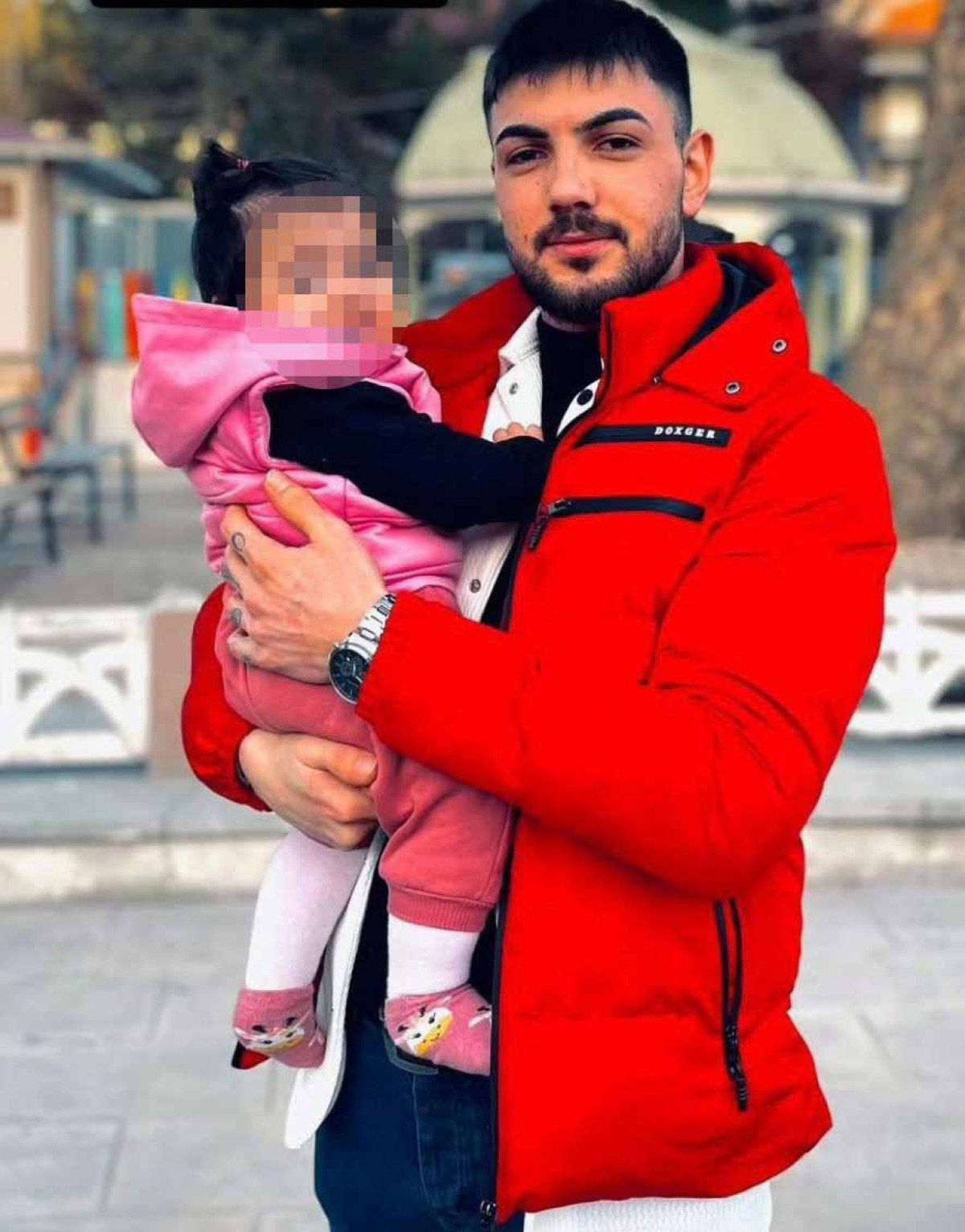 antalyada eglence mekaninda hesap kavgasi bicaklanan garson oldu 1