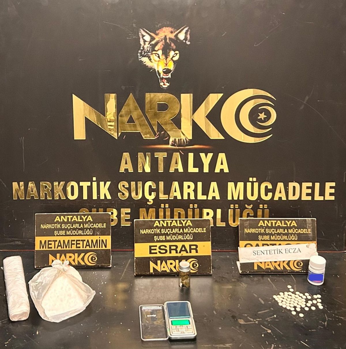 antalyada son 1 haftada 26 kilo uyusturucu madde ele gecirildi 0 yqNEueKv