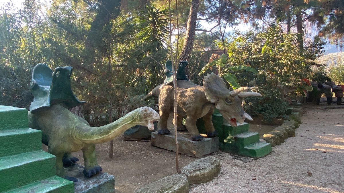 antalyada tuvaletten mescide cevrilen yapi kapatildi 1 vqdNUSX6