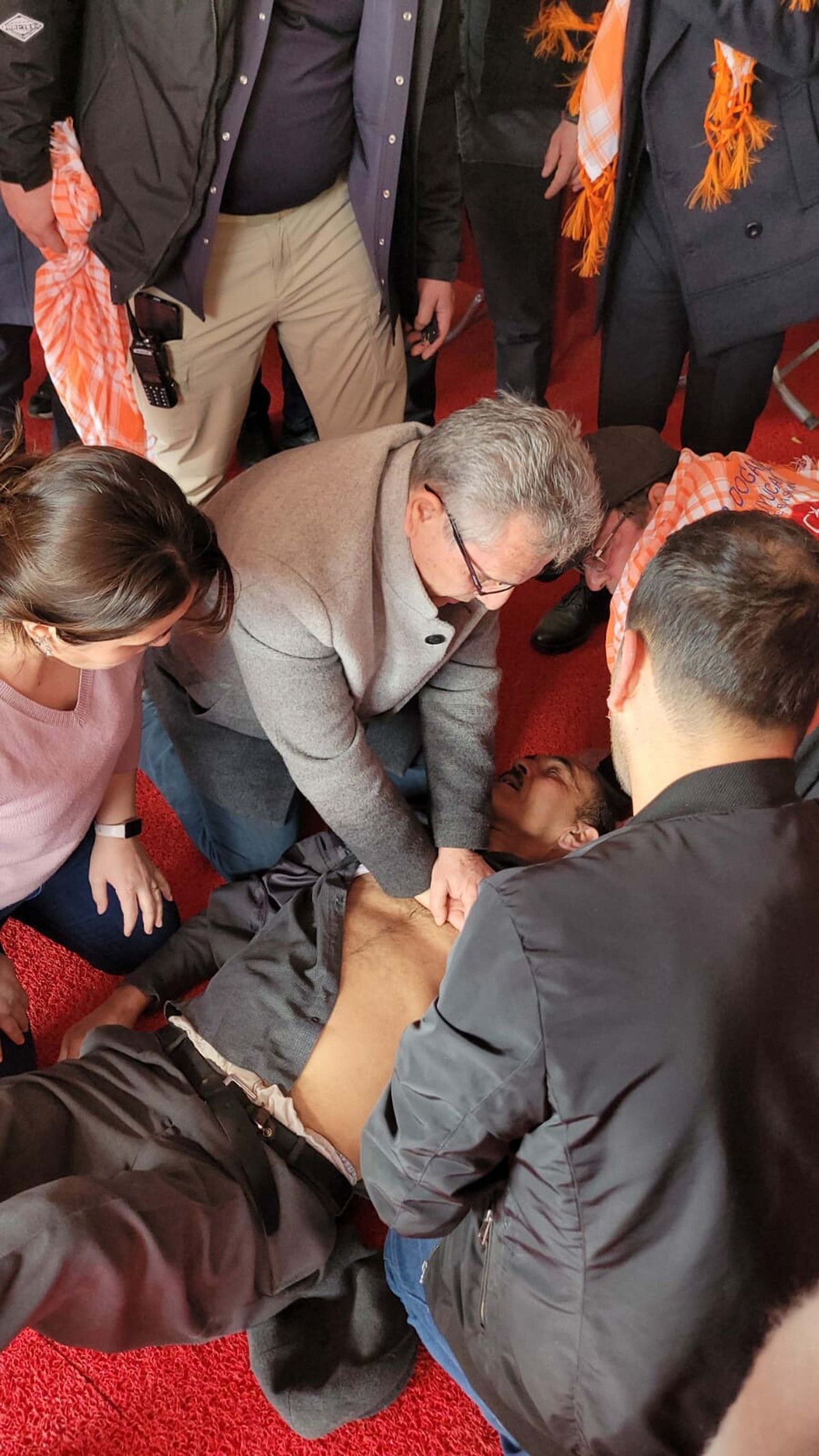 aydinda deve gureslerini izlerken kalp krizi geciren chpli meclis uyesi kurtarilamadi 0 U3KpsaA2