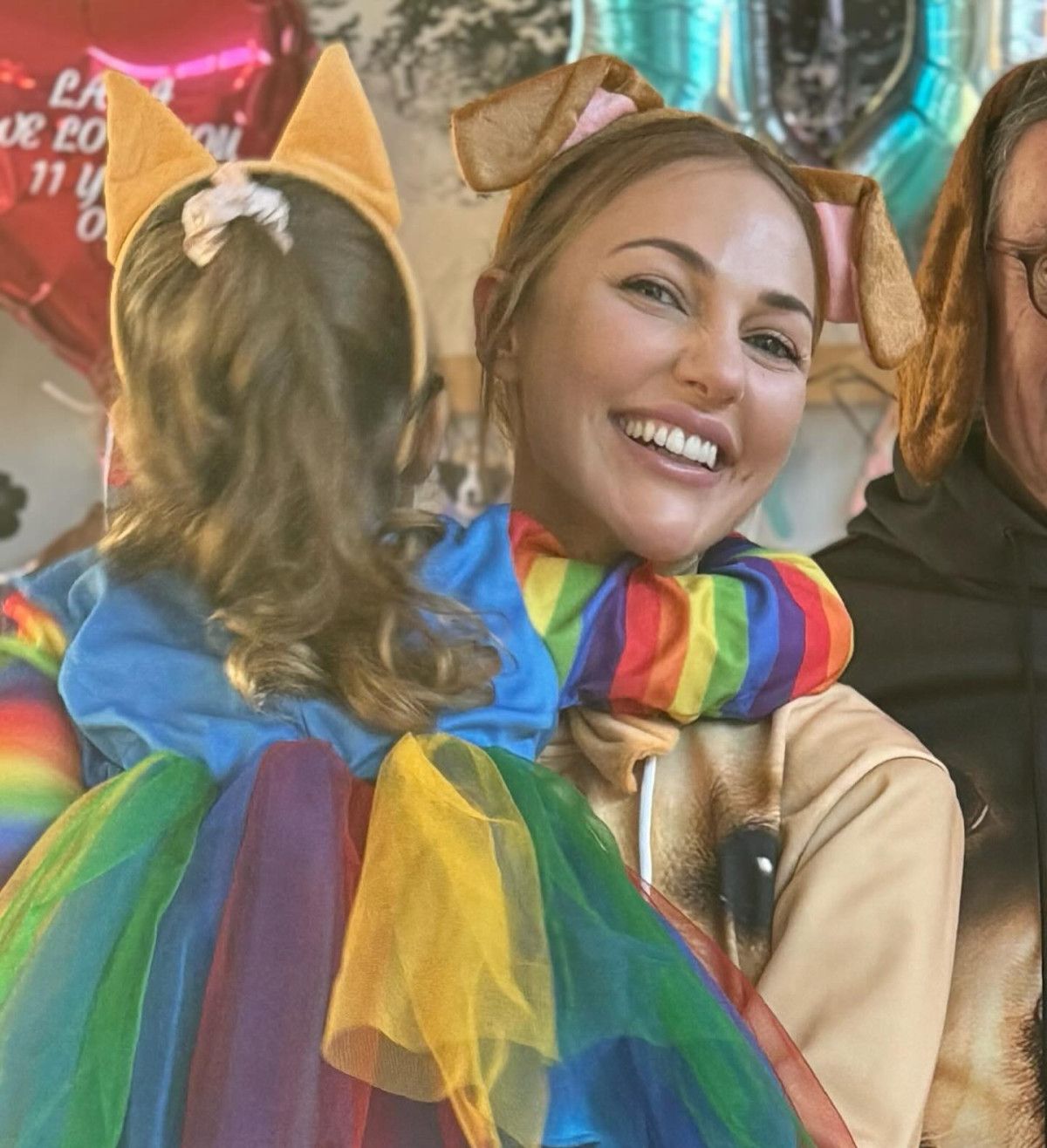 ayni annesi oyuncu meryem uzerlinin kizi lara buyudu 0 BnQjNVDL