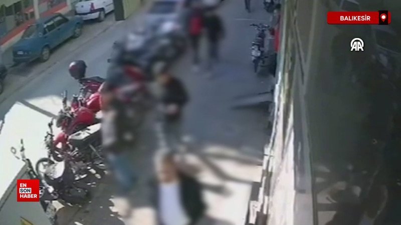 balikesirde sahte polis kimligiyle vatandaslari gasbeden 5 zanli yakalandi 6XTJyAqb