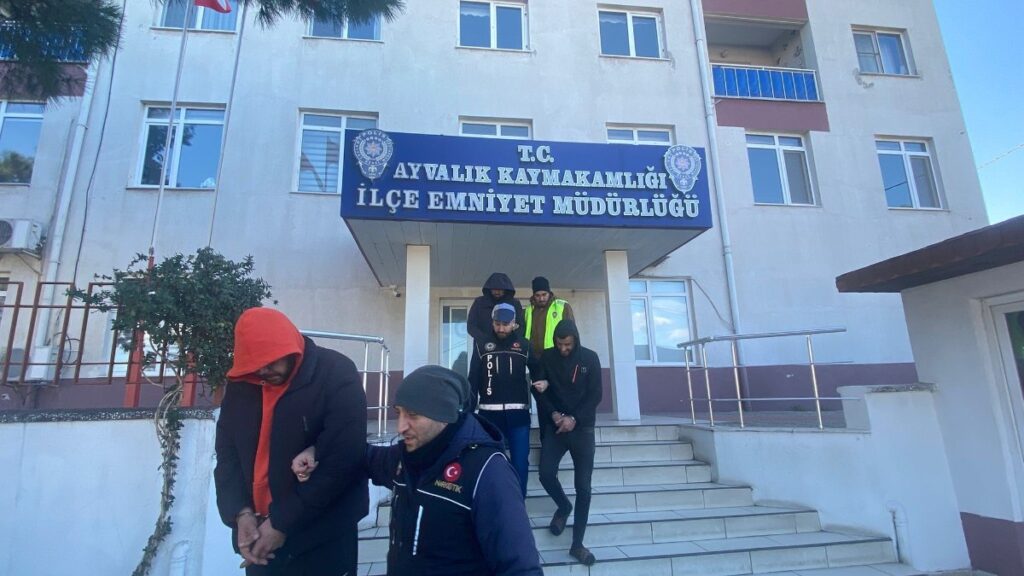 balikesirde uyusturucu saticilarina gecit yok LidJnMUv