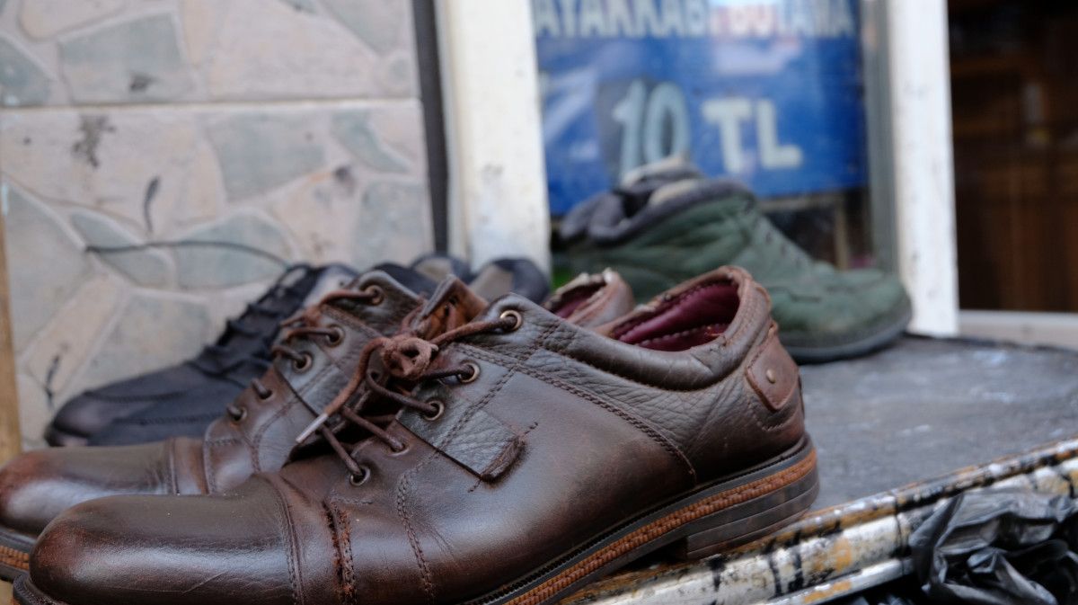 Bingöl'de engelli baba boyacılık yaparak 7 çocuğunu büyüttü 4 bingolde engelli baba boyacilik yaparak 7 cocugunu buyuttu 3