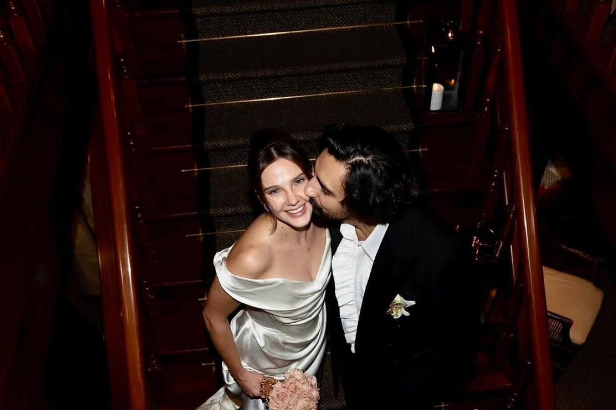 bir zamanlar istanbulun seheri alina bozun esini duyan kulaklarina inanamadi bakin kimmis 2 PAQwMcQK