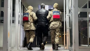 bitliste agabeyini olduren sahis yakalandi H4LhG8fW