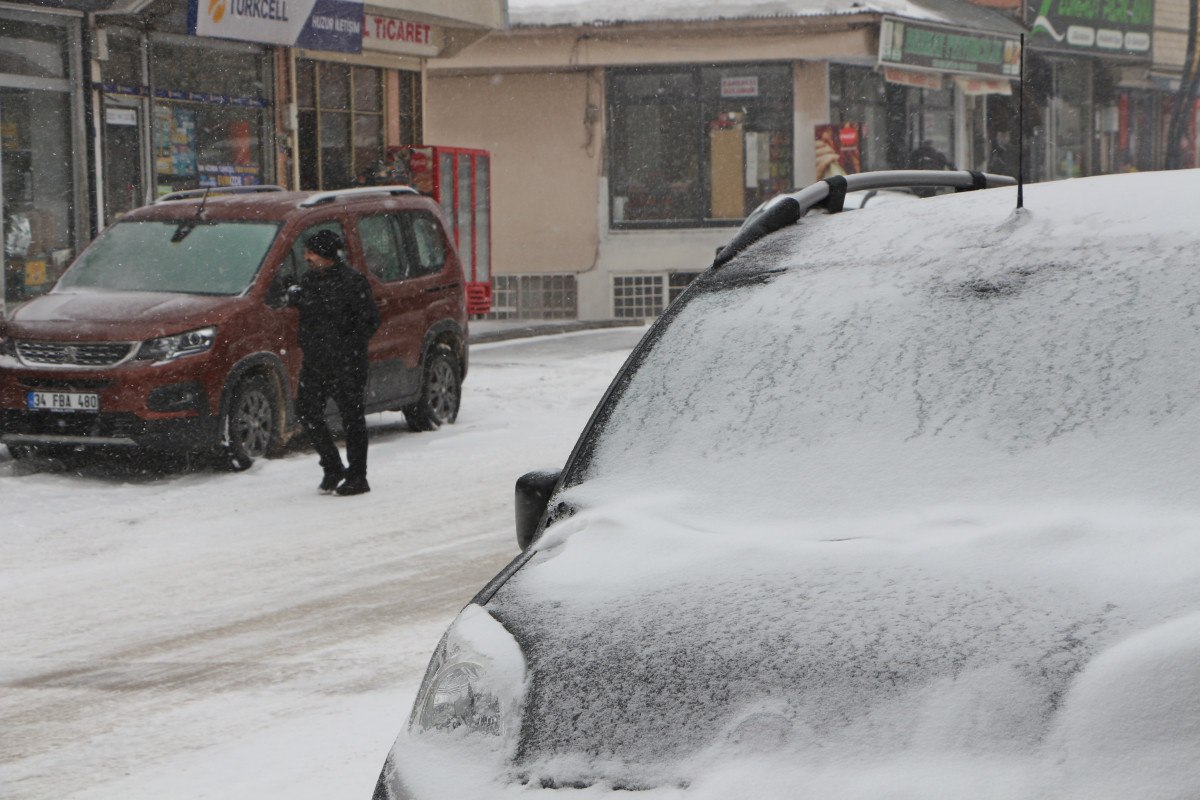 Bitlis'te köy yolları ulaşıma kapandı 3 bitliste koy yollari ulasima kapandi 2 wED2pZDZ