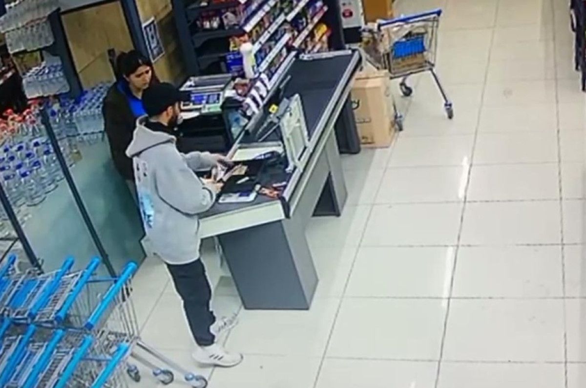 boluda kasiyeri tehdit etti marketi soydu psikolojim bozuk 0 fNL9y8ml