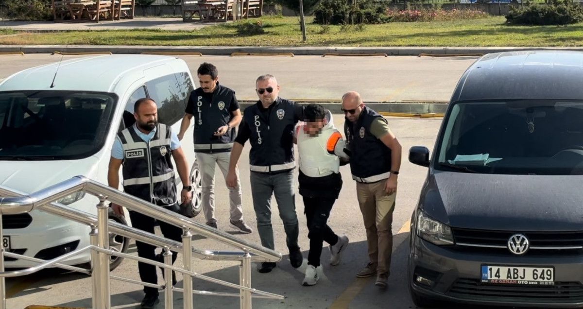 boluda kasiyeri tehdit etti marketi soydu psikolojim bozuk 1 FIth4ARl