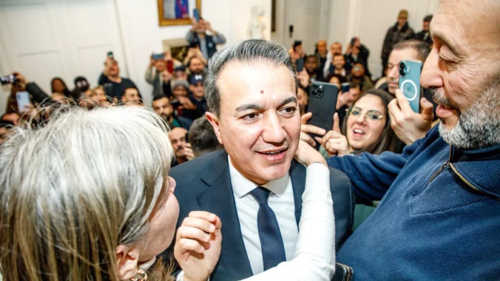 brukseldeki belediye secimini turk aday kazandi TjXr54r9