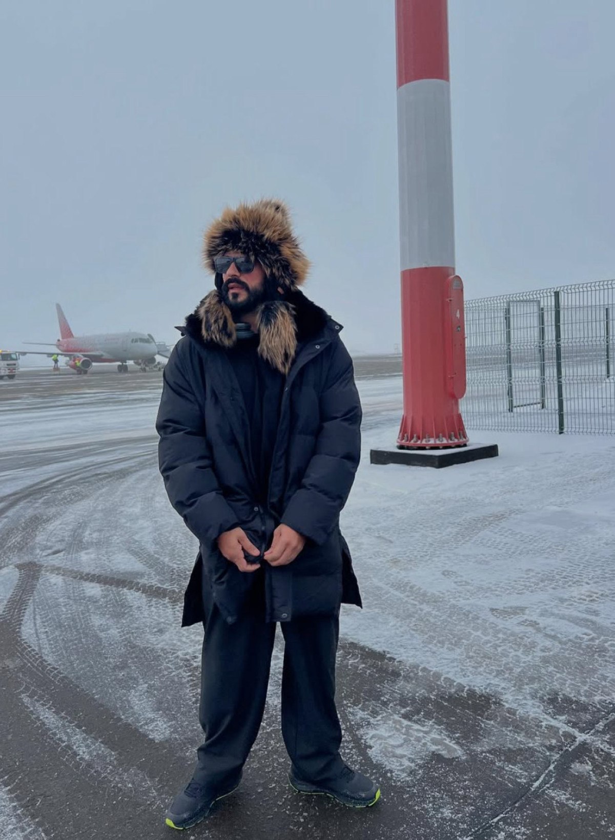 burak ozcivitin rusya tarzi gundem oldu kurklu sapkasina yorum yagdi 4 Bd6WUXue