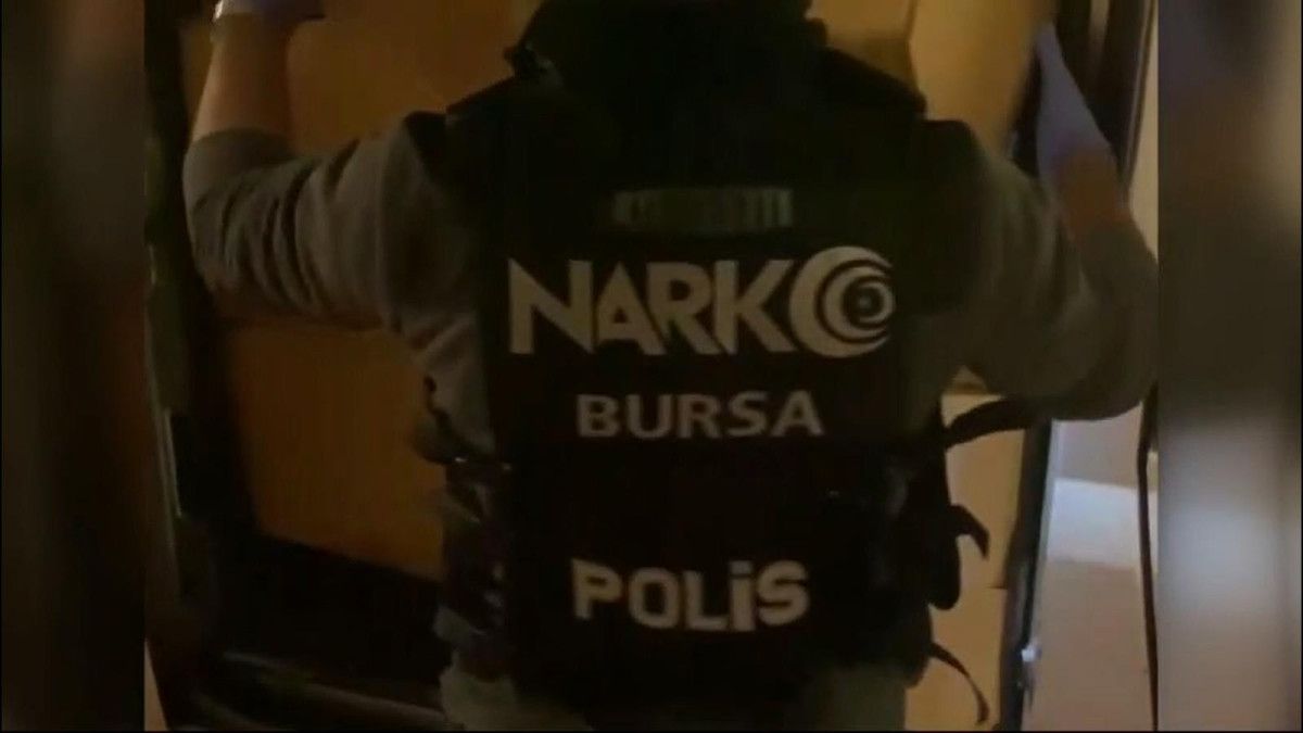 bursada 600 bin adet hapla yakalandi 0 V224U8eX