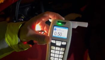 bursada alkol uygulamasi sinirda cikan surucunun zor anlari DgUdrbeu