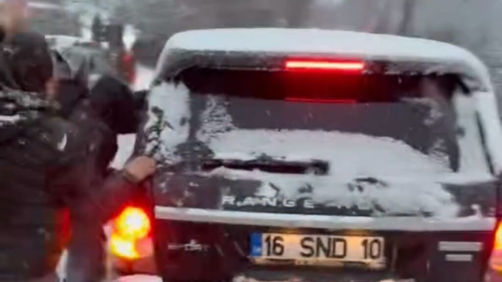 bursada kayan cipi durdurmak icin arkasindan kostular 8ETp1cQ1