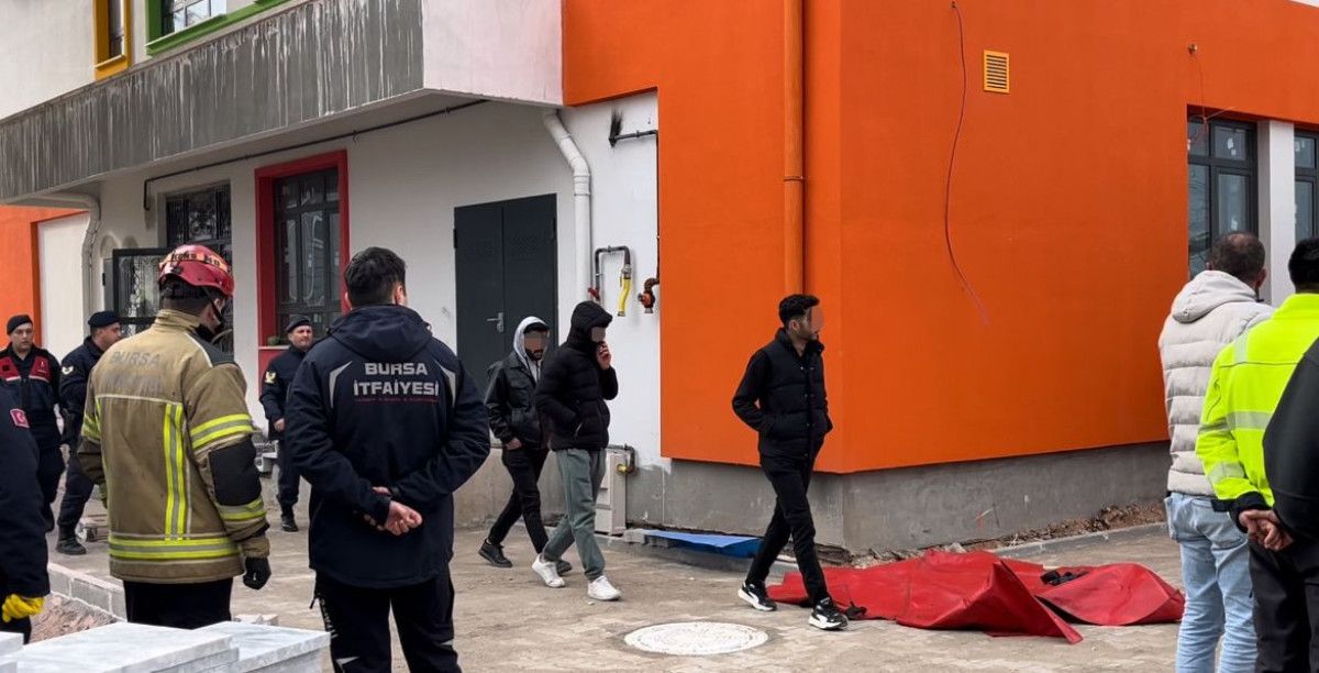 bursada paralarini alamayan isciler anaokulunun catisina cikti 1 aRlRsqUQ