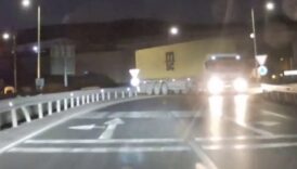 bursada ters yone giren tir faciaya davetiye cikardi aHQKPXk9