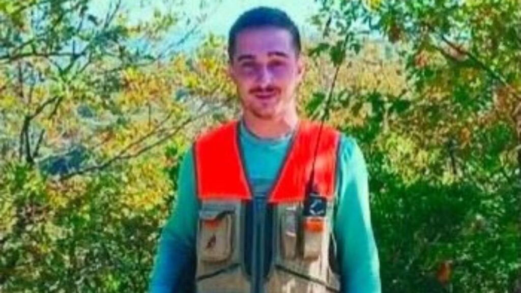 canakkalede av tufegi ates aldi 22 yasindaki genc hayatini kaybetti EAbVgPqV