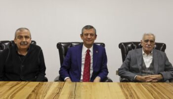 chp genel baskani ozgur ozelden ahmet turke ziyaret xejSOKJD